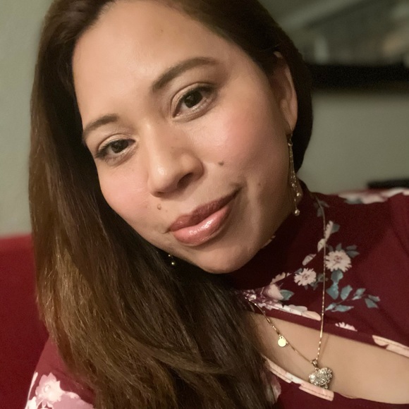 Meet your Posher, Lidia - Picture 1 of 1